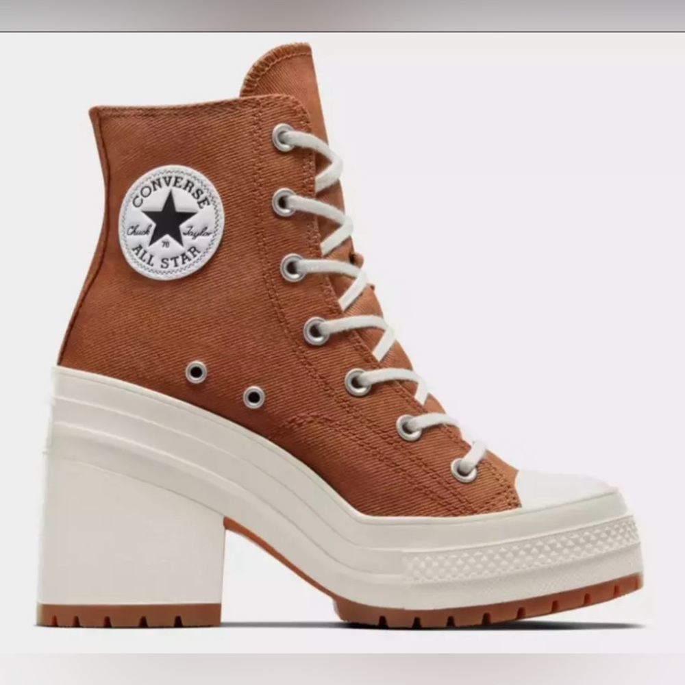 NWOB Converse Women's Chuck 70 De Luxe Heel Limited Edition Premium Shoes.